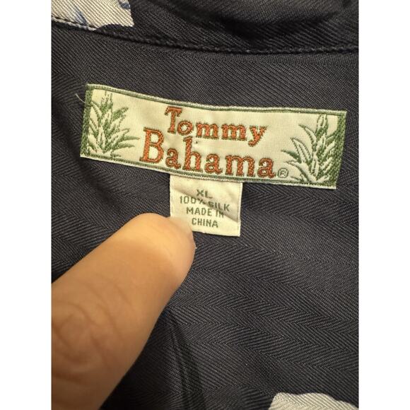Tommy Bahama 100% Silk Men's Hawaiian Short Sleeve Shirt Gray/Blue Floral XL - Picture 3 of 9